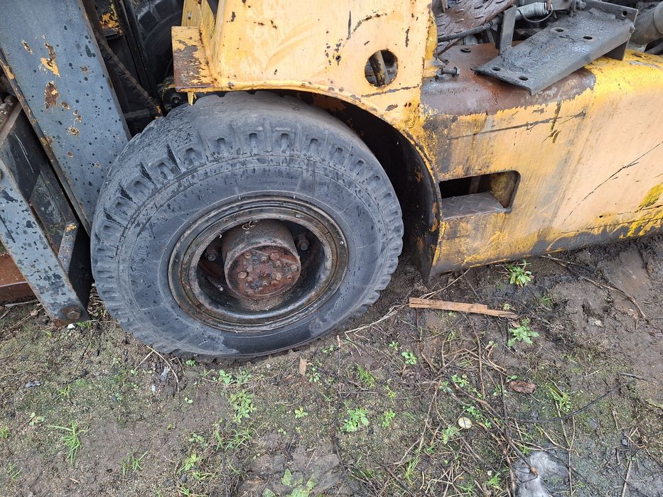 Wózek widłowy na części