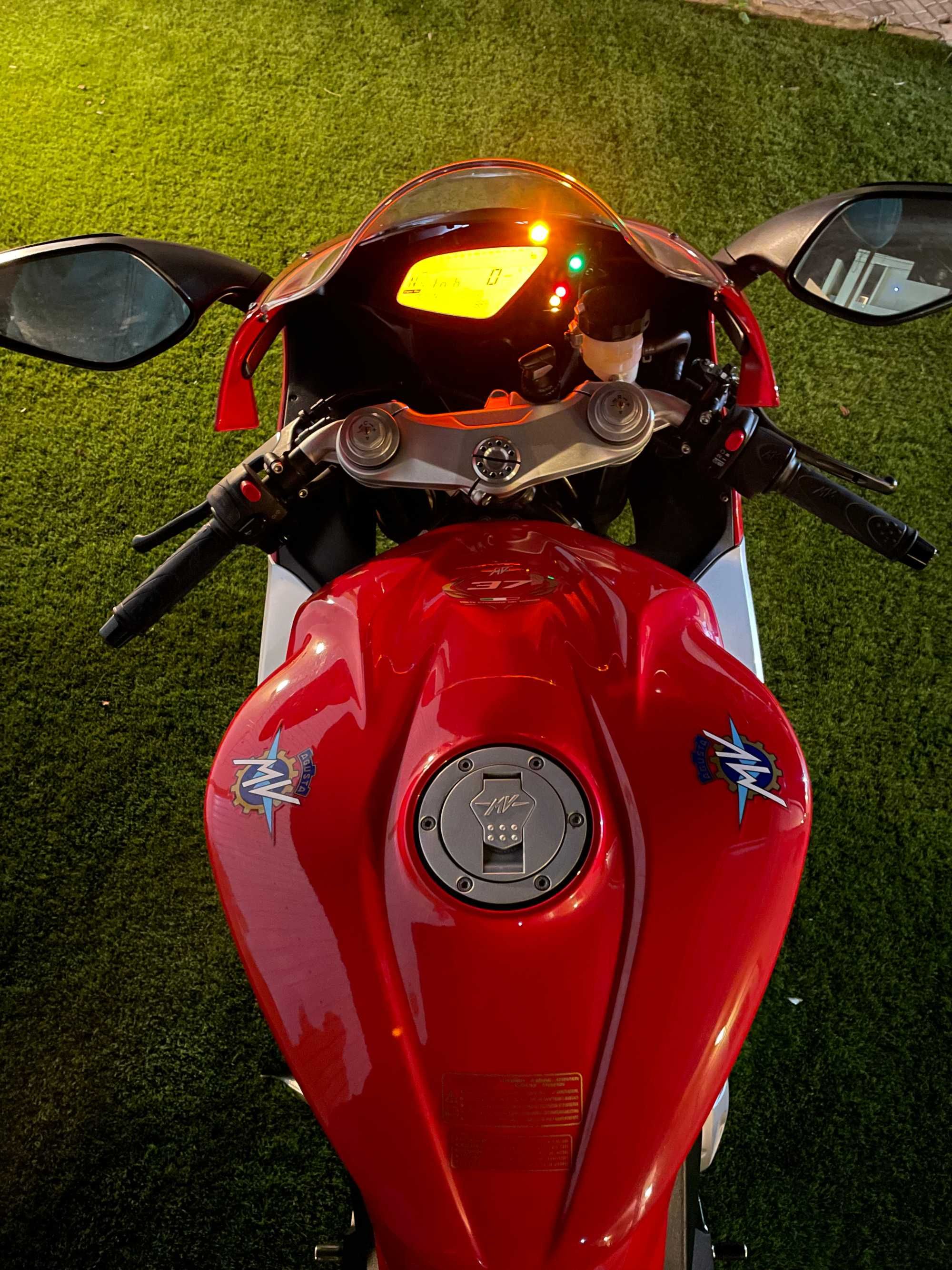 MV Agusta F3 675