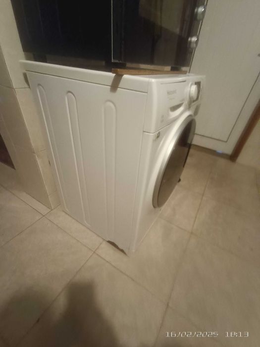 Máquina de Lavar Hotpoint Ariston