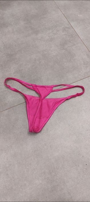 Stringi damskie cienkie