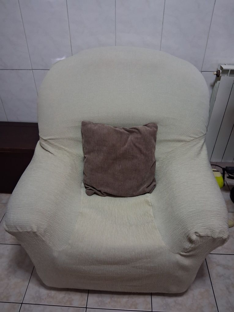 2 sofas individuais