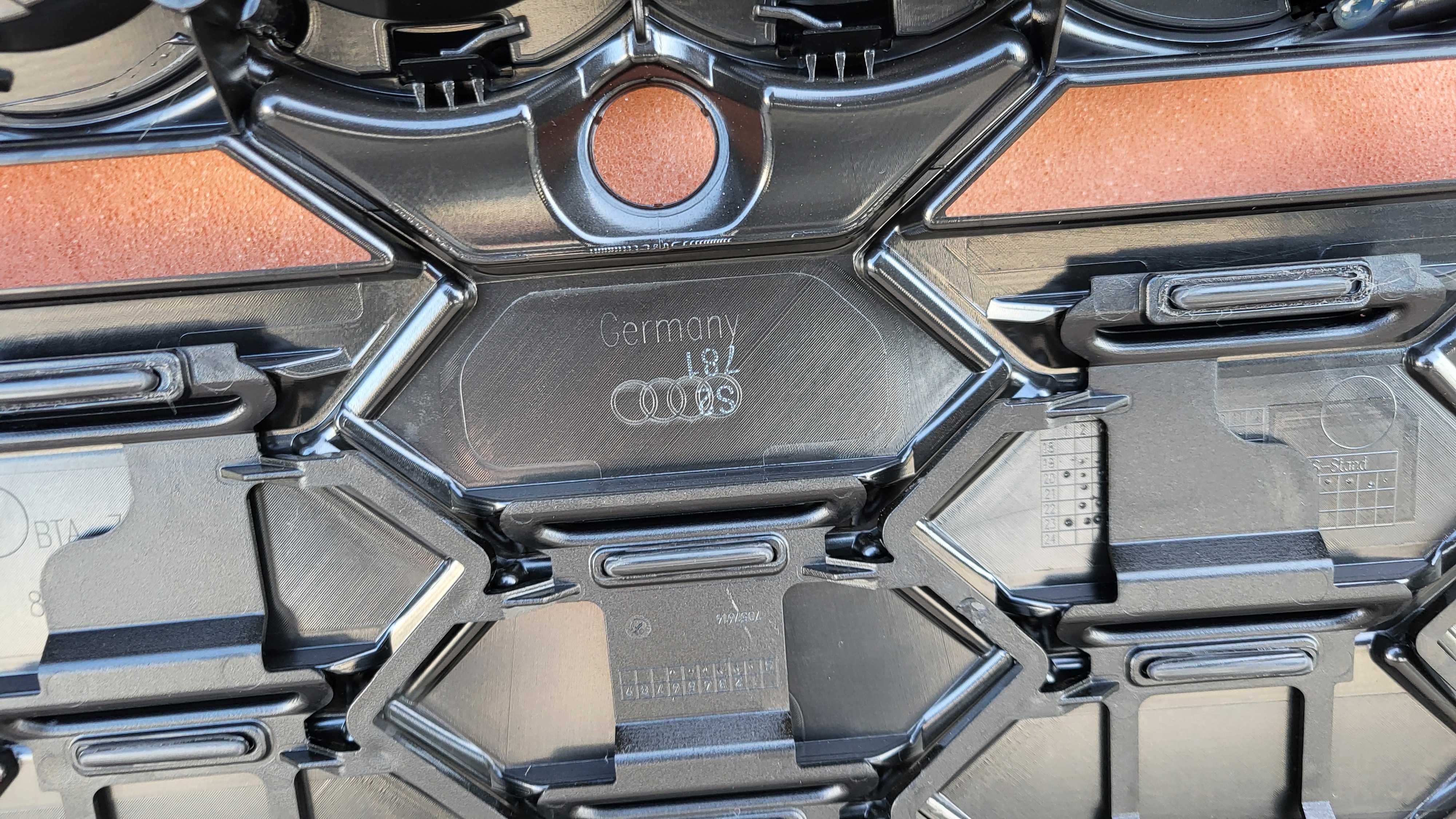 Atrapa chłodnicy GRILL Audi S5 A5 F5 8W6 LIFT 19- OE NOWA Shadow Line