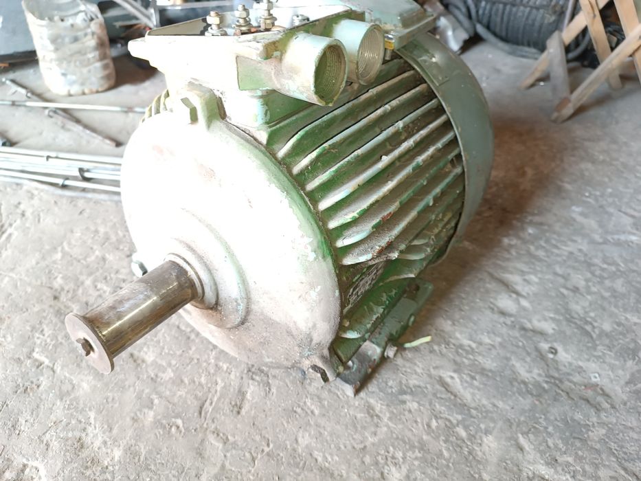 Продам электродвигателя