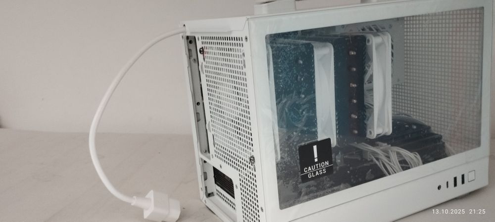 Najmocniejszy Mini PC na OLX: i9-12900+16Gb DDR4+A770–Czarny/Biały