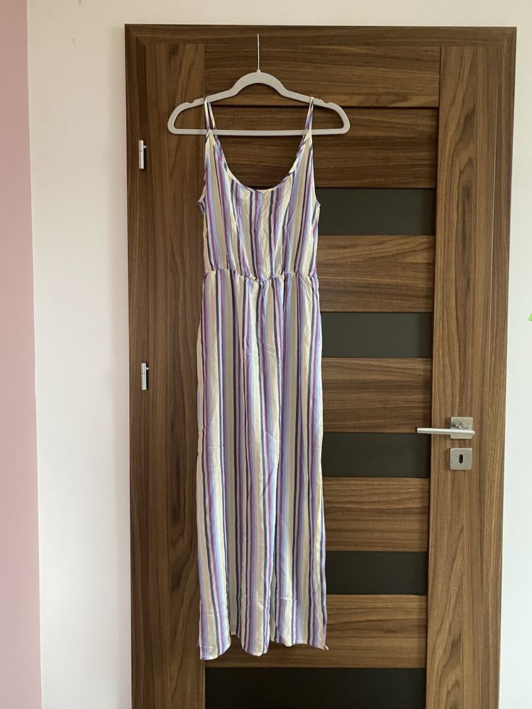 letnia sukienka maxi w paski marki coalition