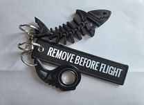 Breloczek Keyspinner/dinozaur/szkielet rybi/zawieszka remove