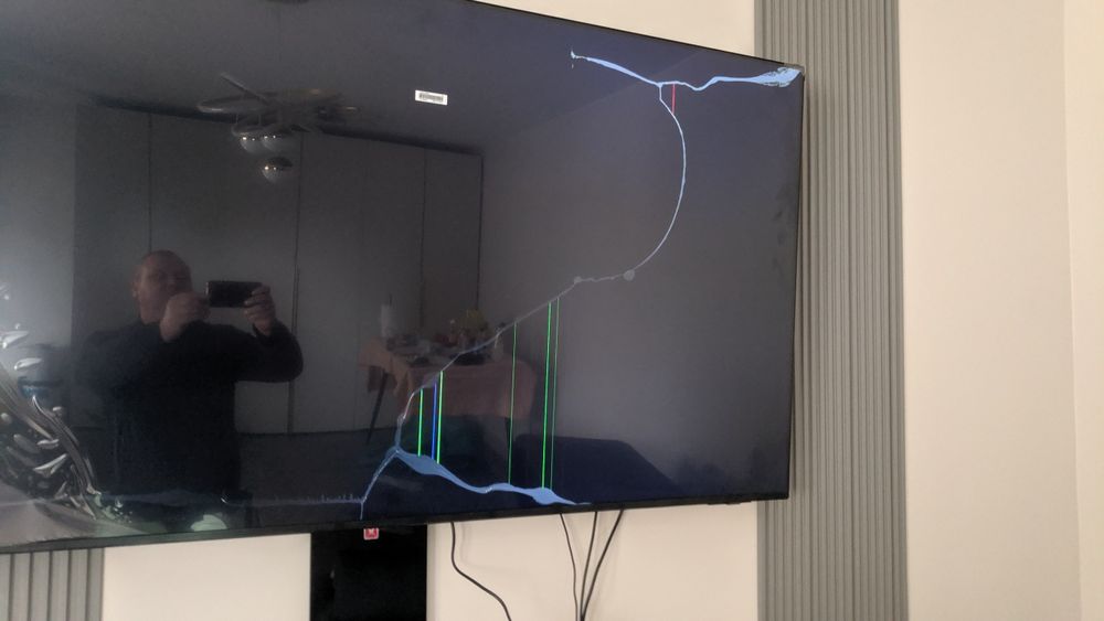 Nowy telewizor z uszkodzona matrycą Samsung UE65U8092FU 65 cali matryc