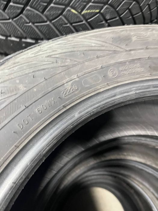 Комплект зимової гуми 215/65/17 Nokian