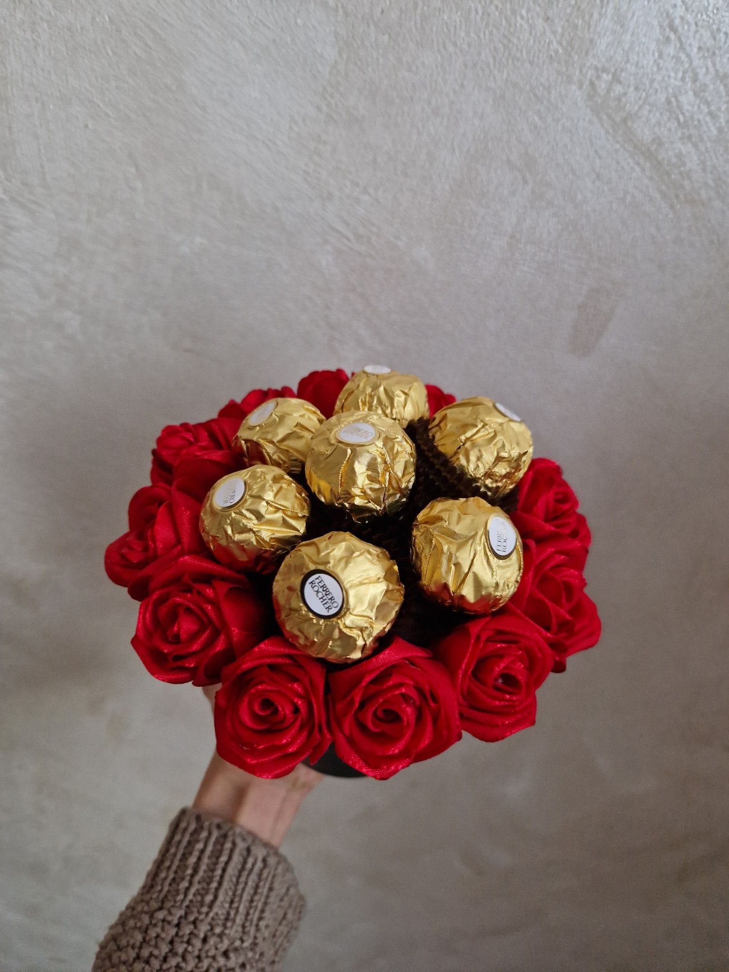 flower box flowerbox czerwone róże na walentynki rafaello słodycze