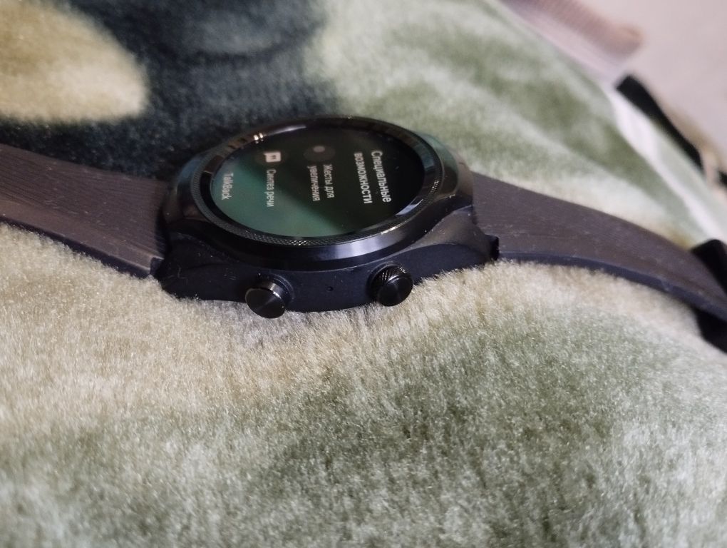 Смарт часы Мobvoi Ticwatch Pro 4G