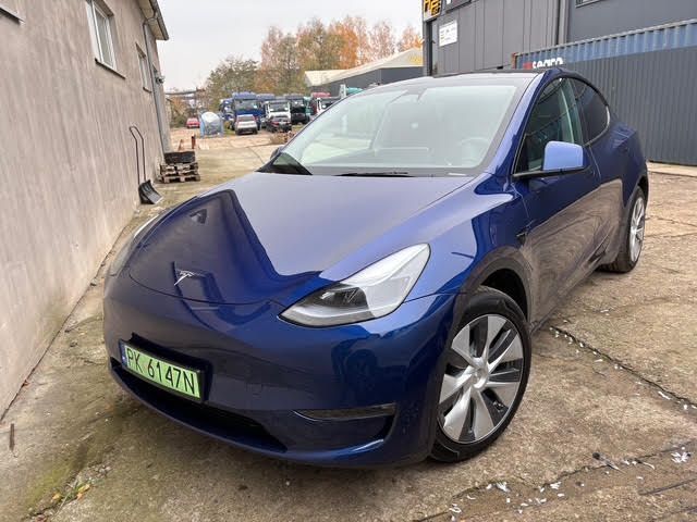 Tesla Y Salon PL Fv23% HAK Niski Przebieg