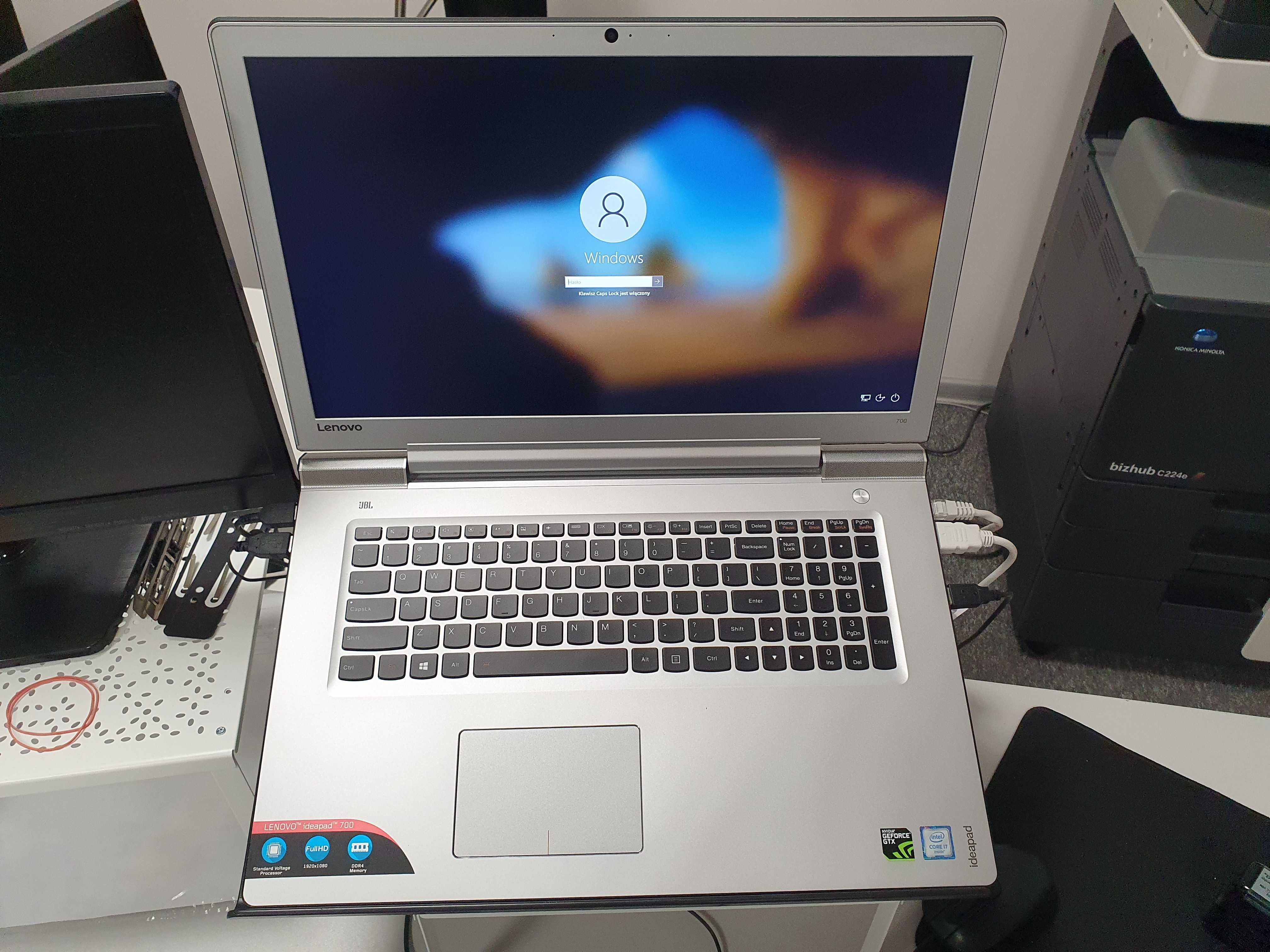Laptop Lenovo IdeaPad 700 Intel Core i7-6700HQ 16GB RAM, SSD120GB