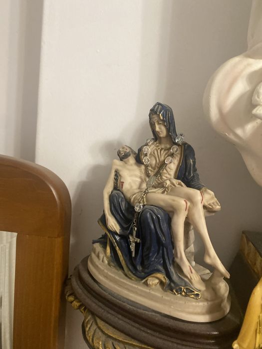 Estatuas religiosas