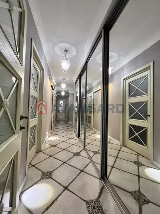 Продам 3-комнатную Слобожанское Брама