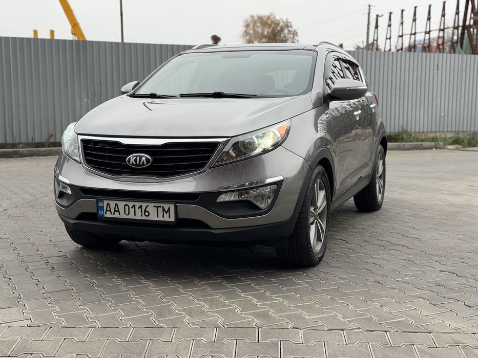 Kia Sportage 12 місяць 2013 2л газ/бензин автомат