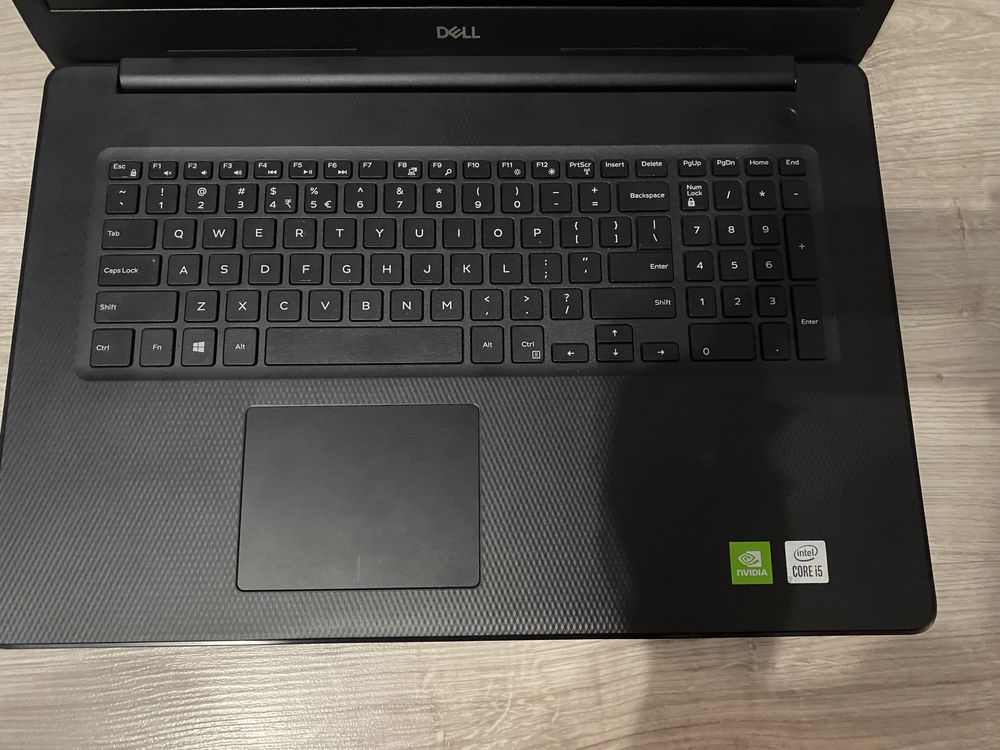 Laptop Dell jak nowy