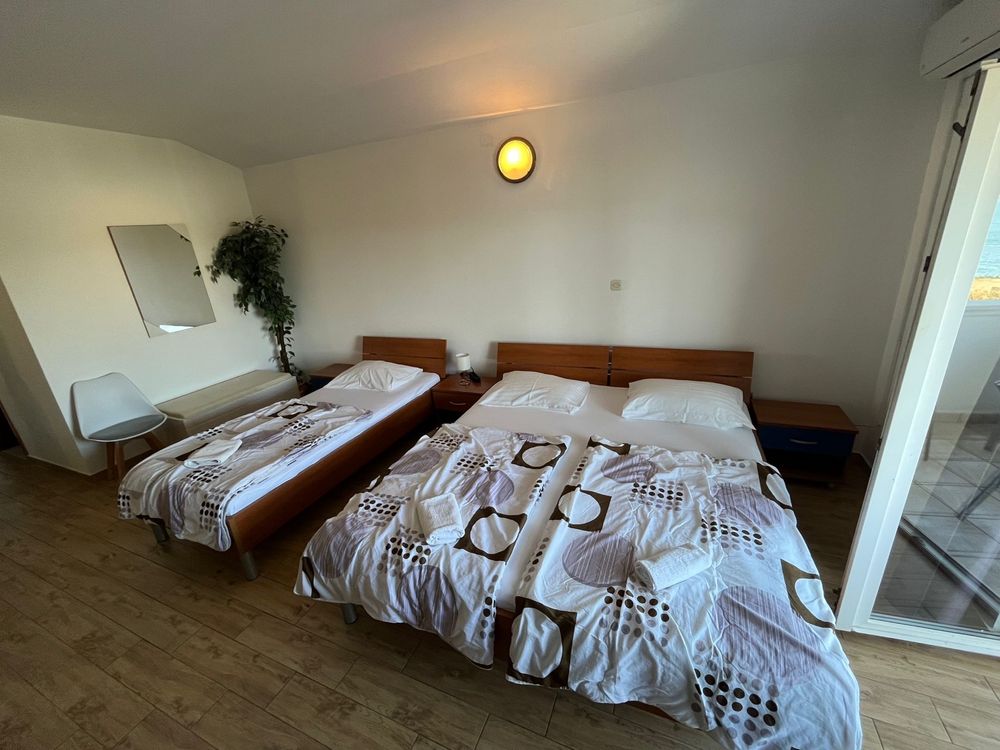 CHORWACJA 18.08-23.08 Starigrad apartament z widokiem na morze