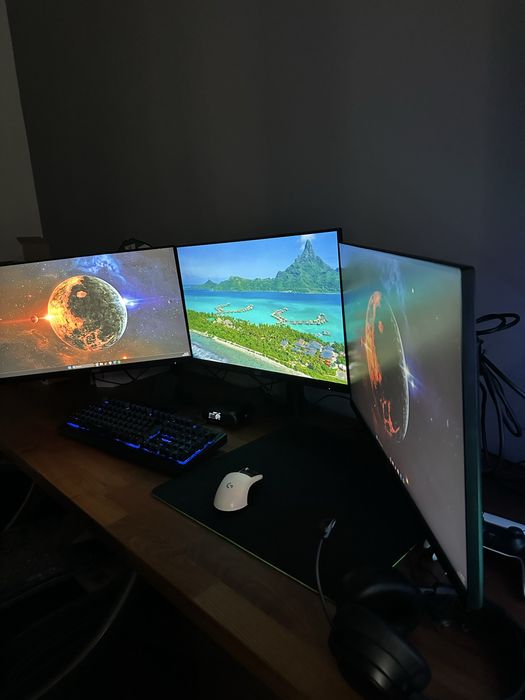 3 monitores AOC gaming 144hz + suporte