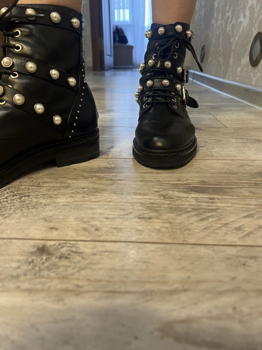 Ботинки шкіряні Givenchy