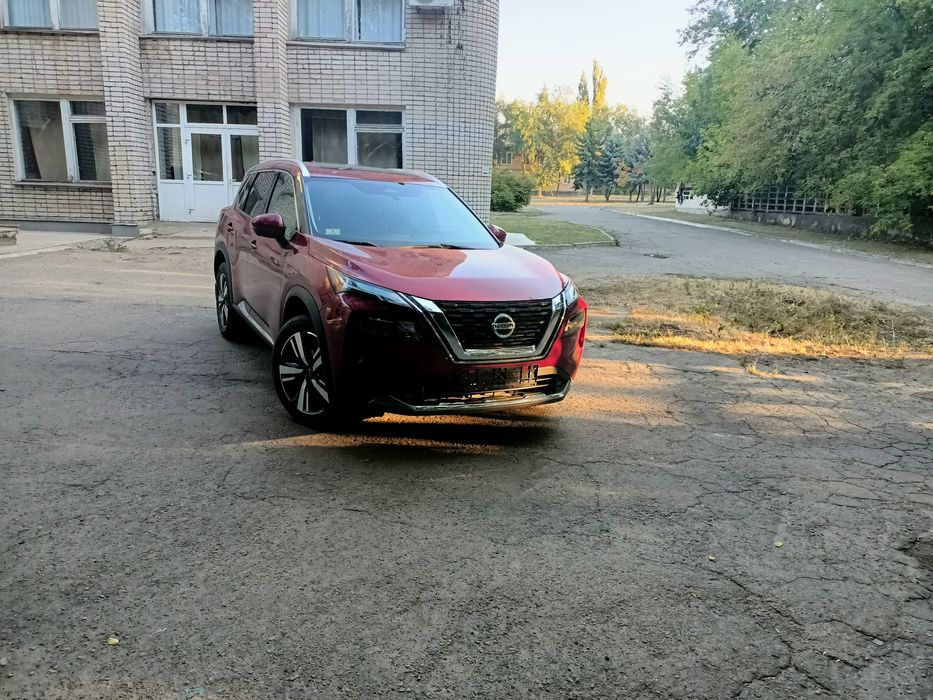 Nissan rogue SL AWD