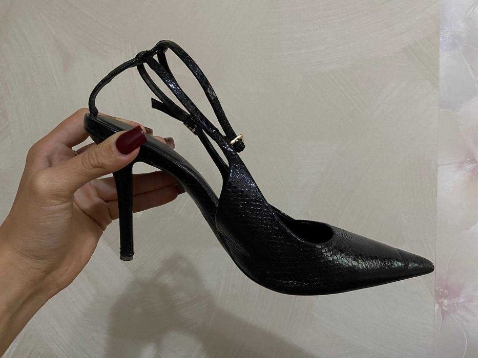 туфлі на підборі чорні Zara