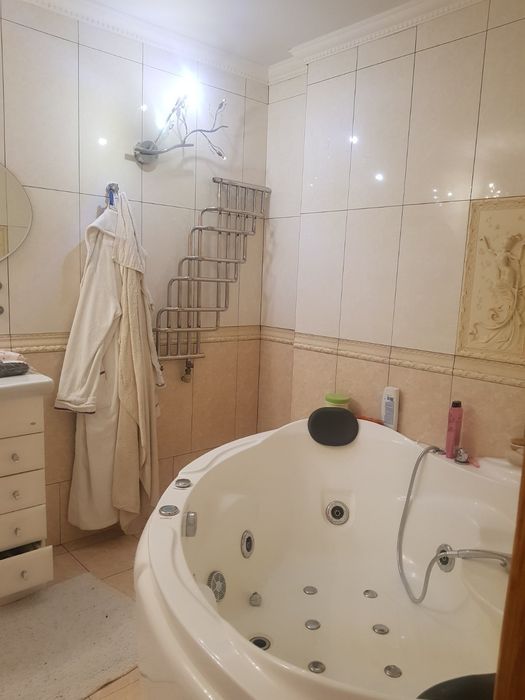 Здам 2-кімнатну квартиру подобово