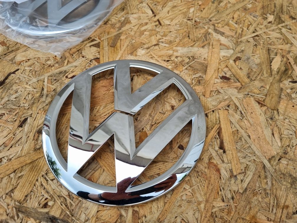 Значок в решітку Емблема Крафтер новий Volkswagen Crafter 2 2017-2023