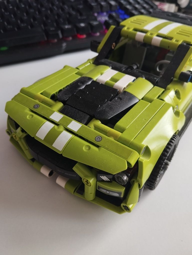 Klocki LEGO technic ford mustang shelby gt