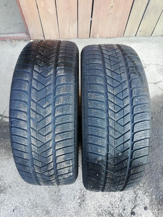 Dwie opony Pirelli Scorpion Winter 235/60/18 107H