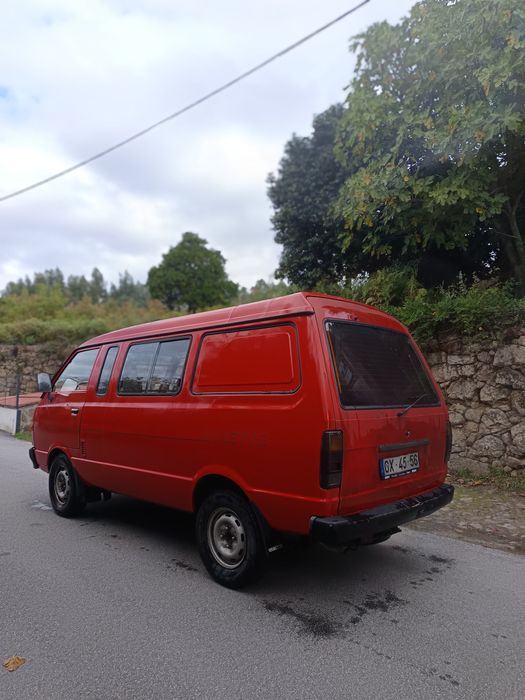 Nissan vanette 5 lugares