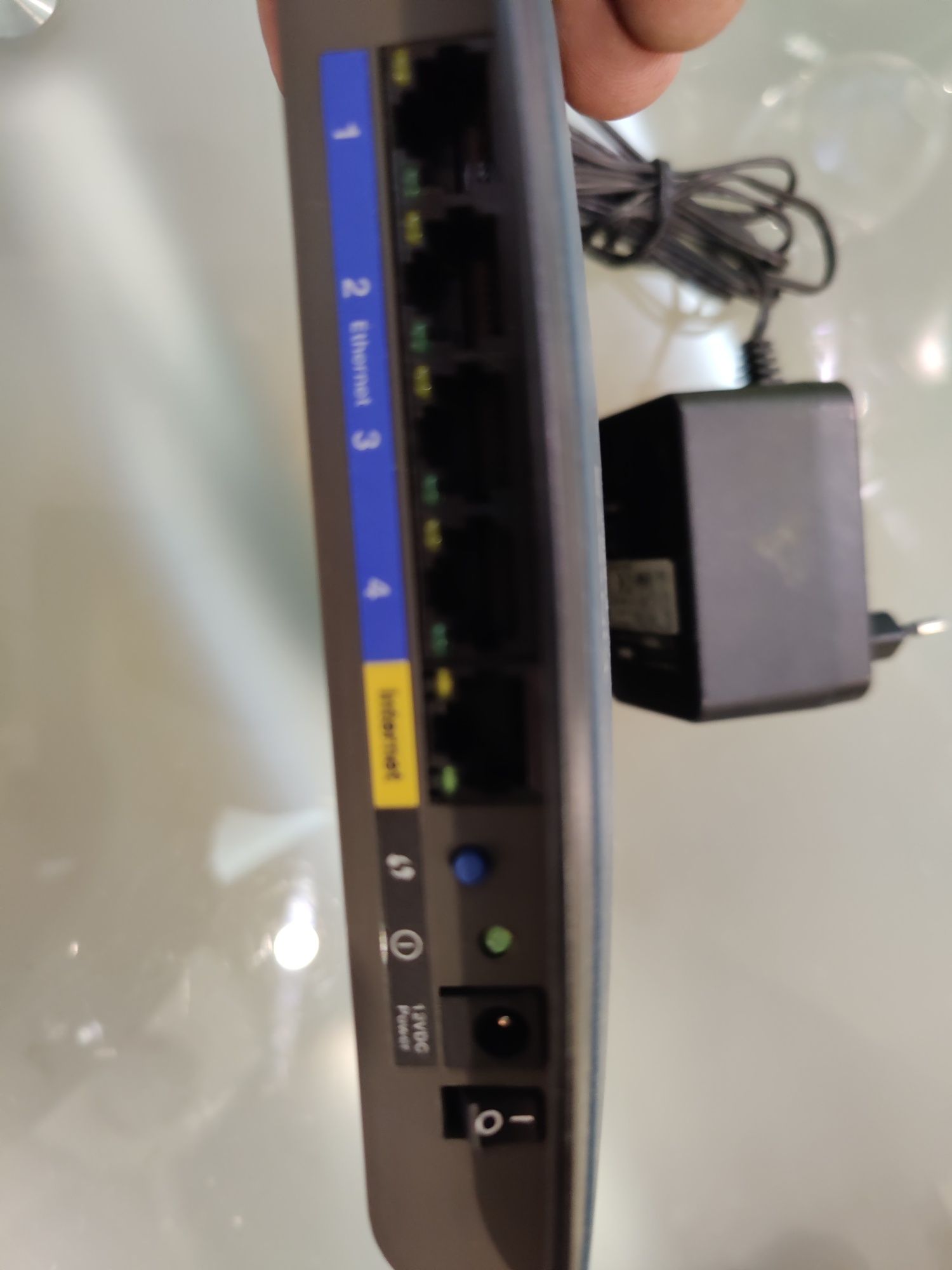 Router gigabit Linksys EA 2700