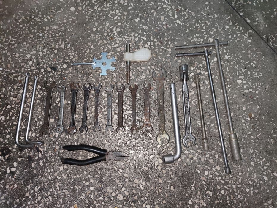 Ключи СССР разные инструменты .