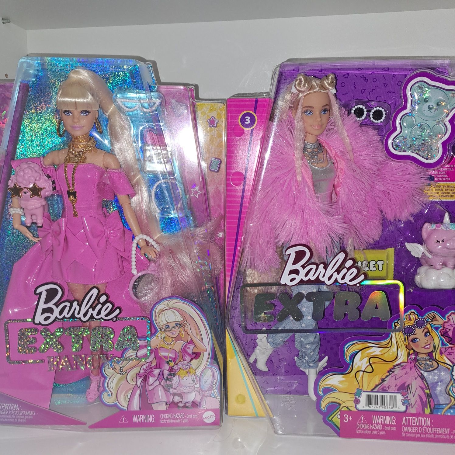 Барби экстра 3  розовая шубка с единорогом в розовом платье