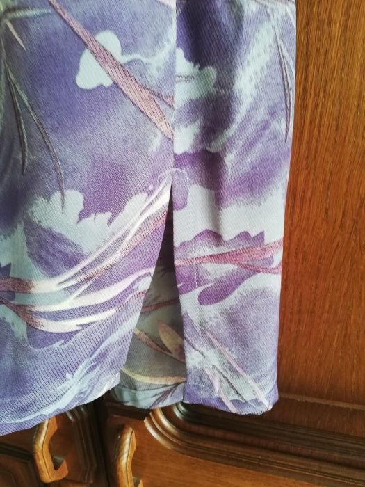 Długa fioletowa spódnica z gumką