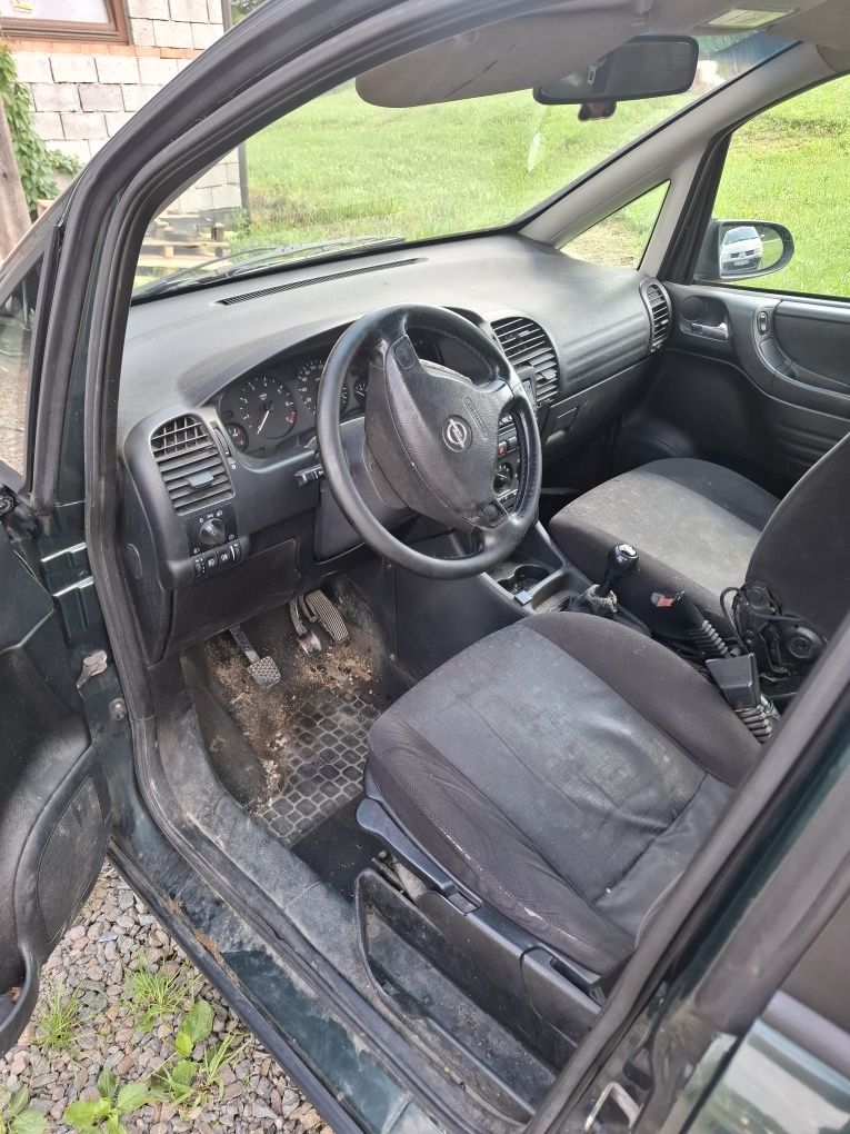 Sprzedam piękny wóz Zafira A 1.6 benzyna z gazem