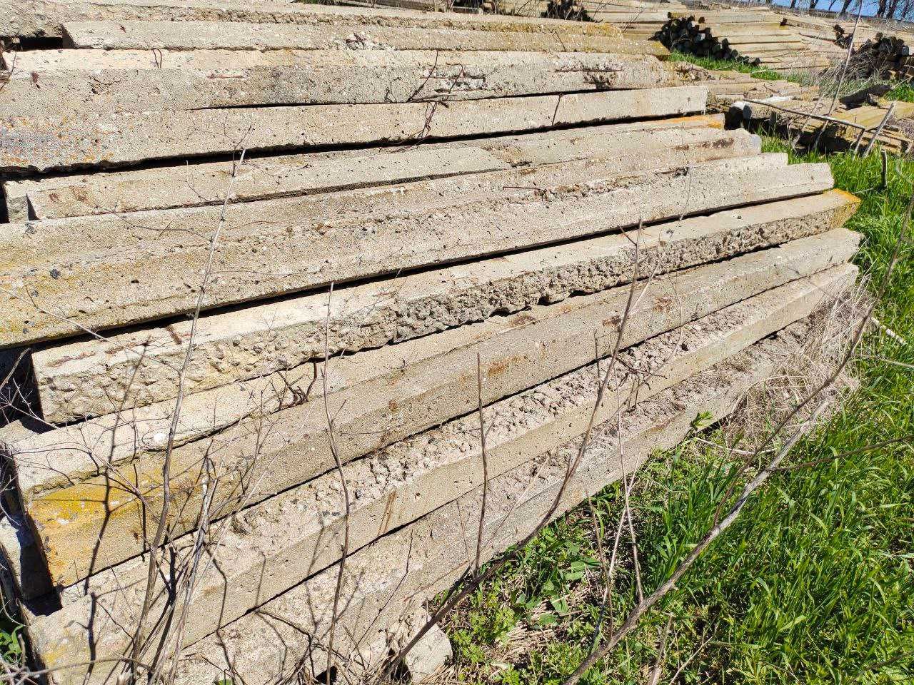 Стовпчики. Стовпи. Столбики. Сітка  паркан ограждение забор огорожа