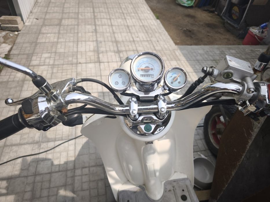 Skuter retro Baotian