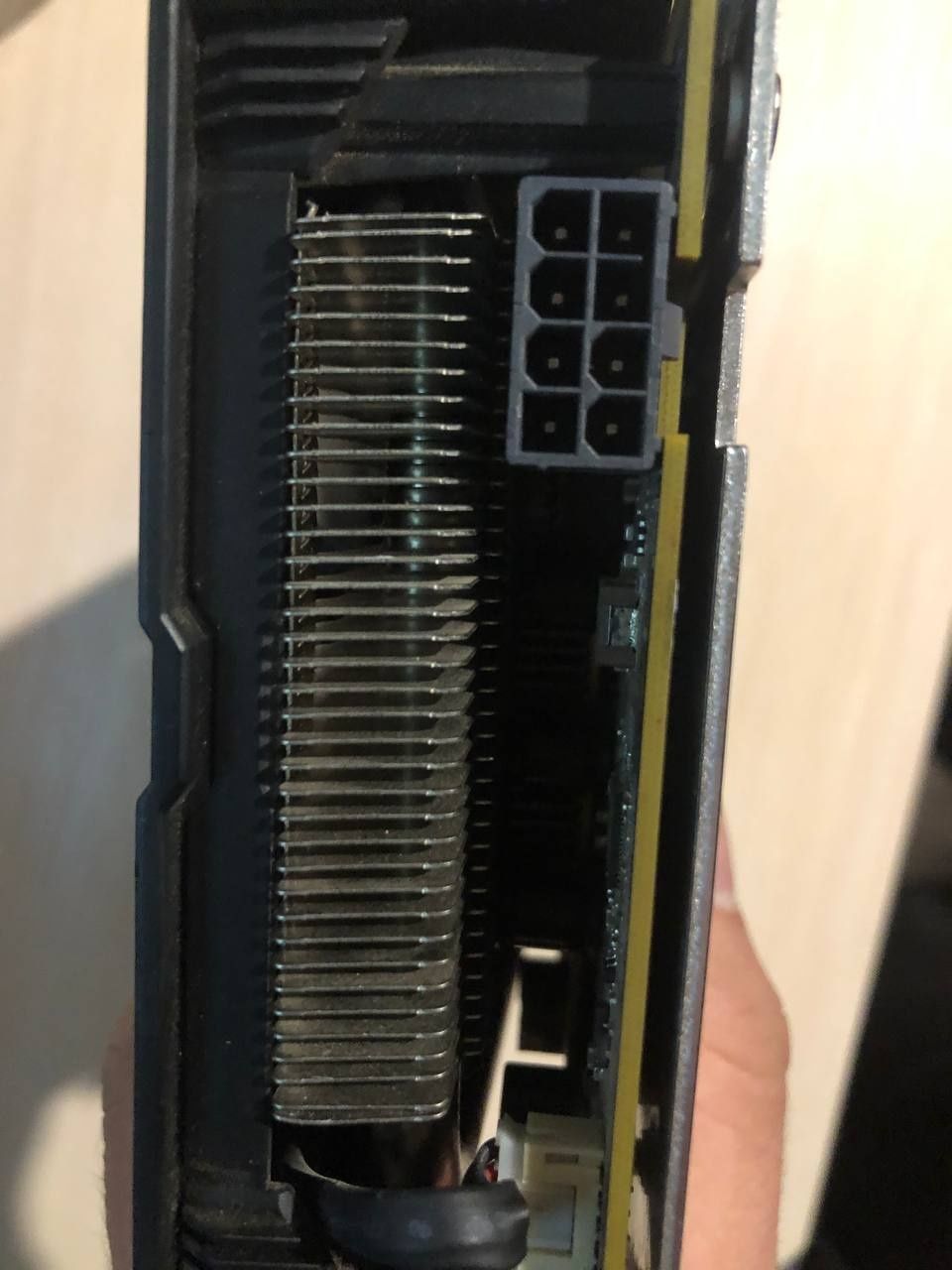 Продам видеокарту RX 480 Sapphire Nitro 8GB

Продаю видеокарту RX 480