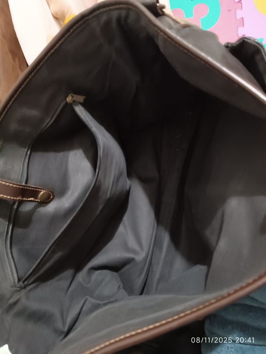 Mala em pele castanha