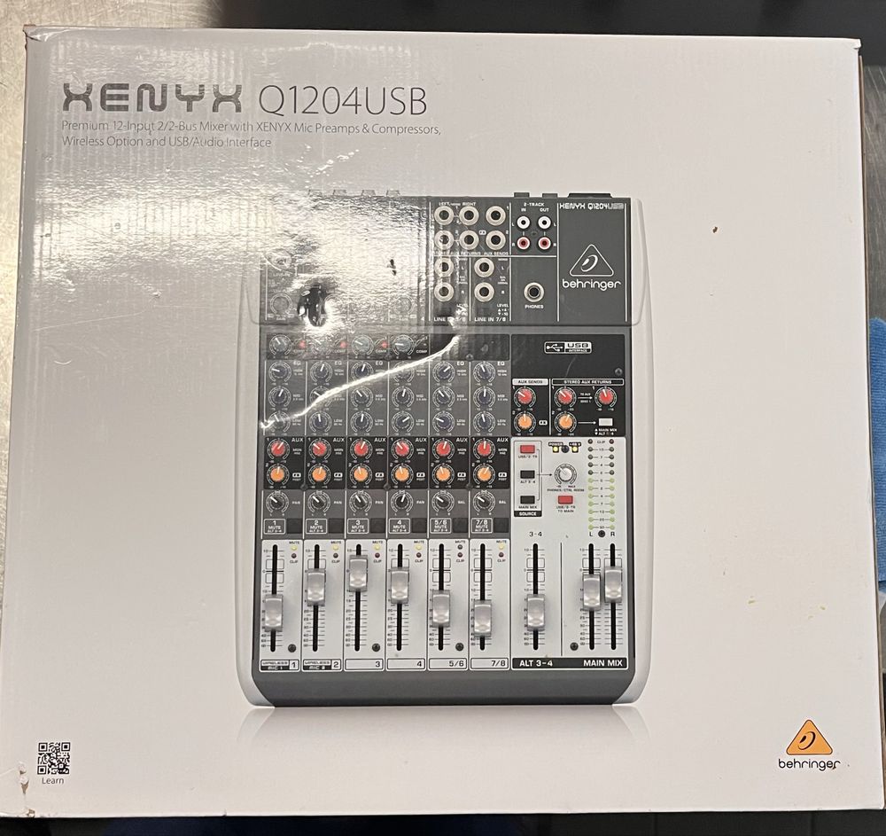 Mesa de mistura Behringer XENYX Q1204USB