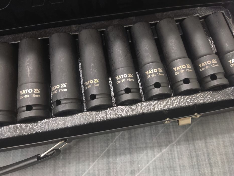 Ударні  головки довгі для гайковерта 10-32 мм 1/2" 15 шт  YATO YT-1055