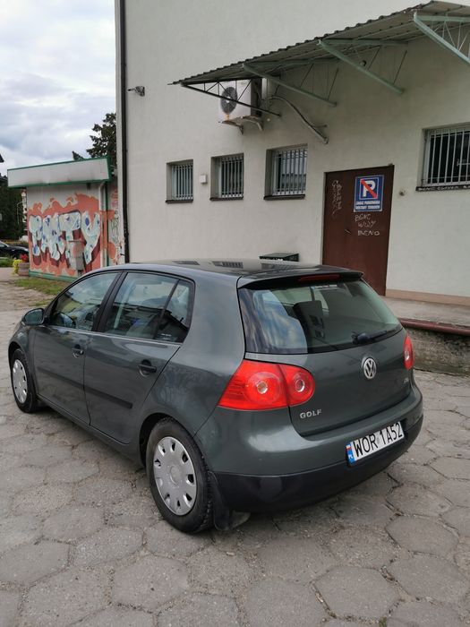 Volkswagen Golf V 1.4 2004r. 5D