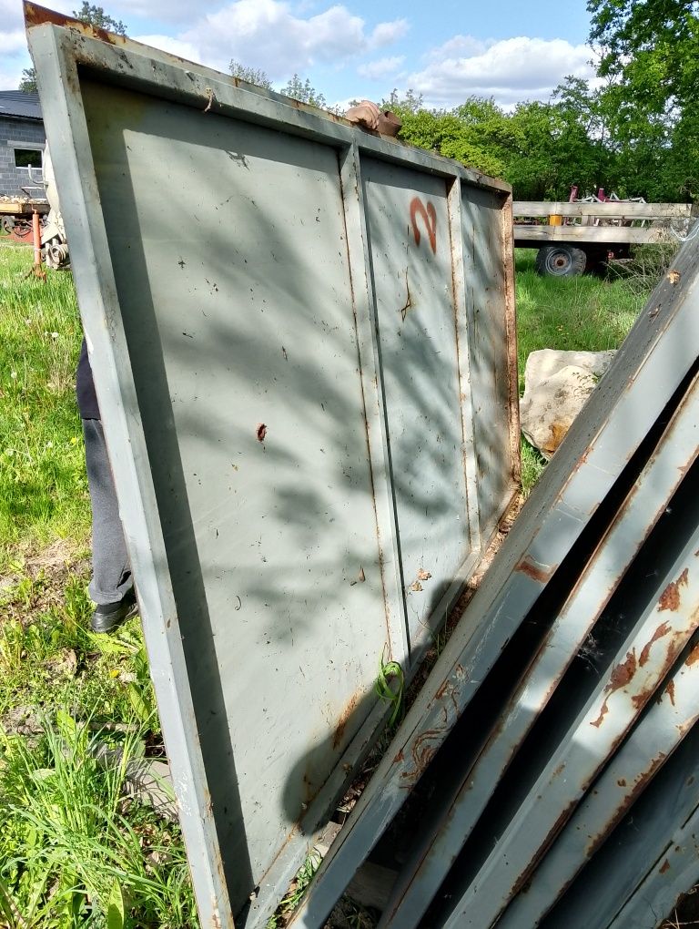 Brama garażowa 3m x 3m 3 sztuki