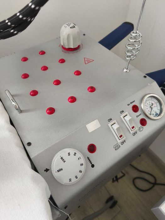 Прасувальна дошка з парогенератором 3,5 л Silter