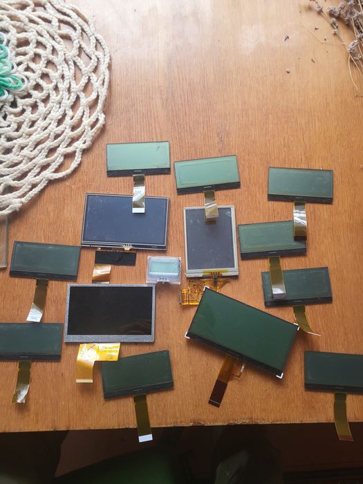 Дисплеї,LCD-модулі