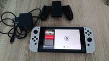 Nintendo Switch + gra Persona5 folia