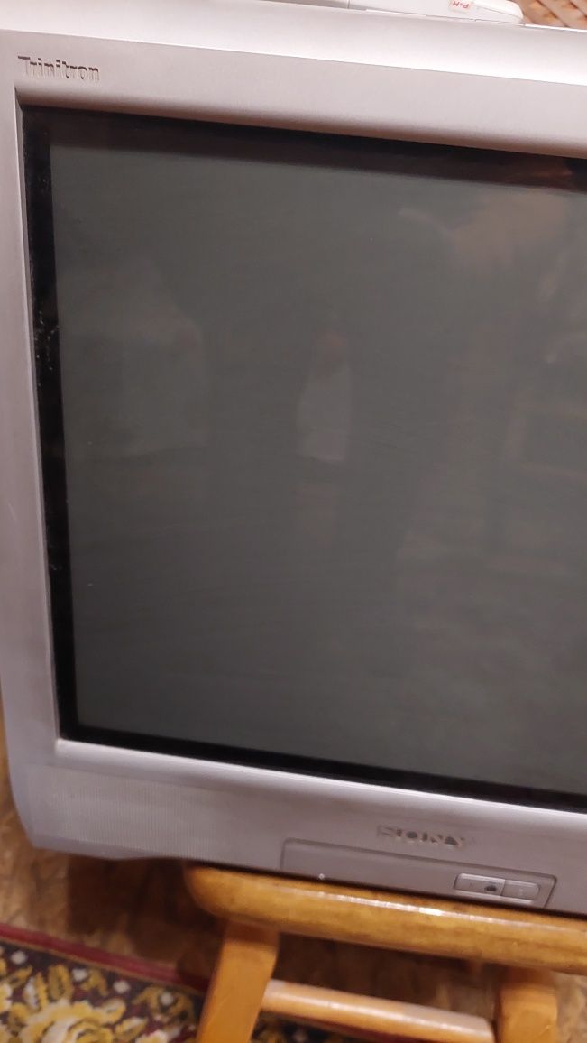 Продам телевізор Sony Trinitron 21