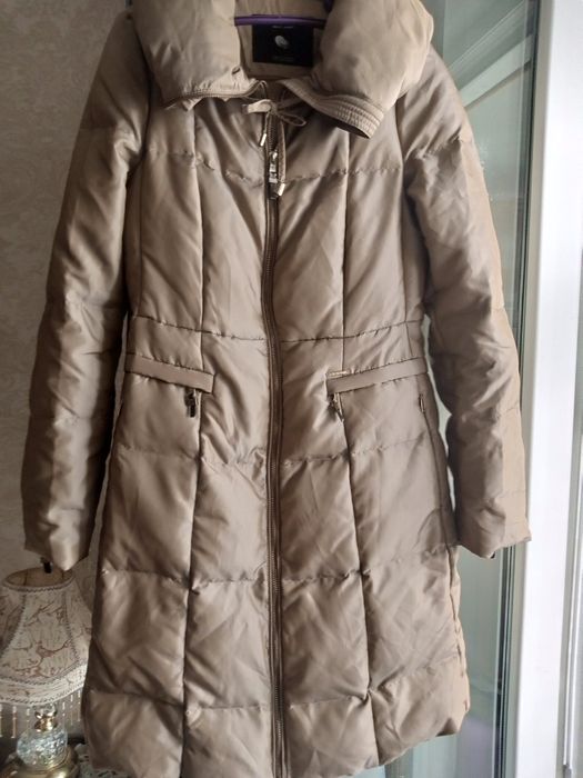 Продам пуховик женский Zara р.м
