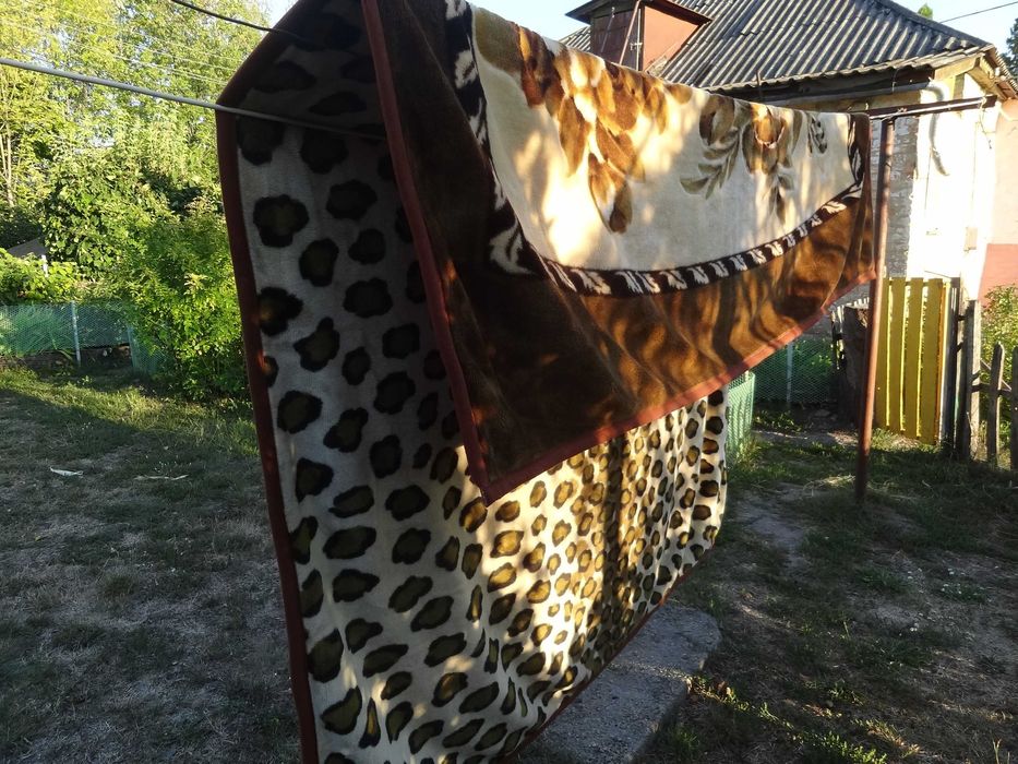 Большое теплое  красивое одеяло 2.30х 2м