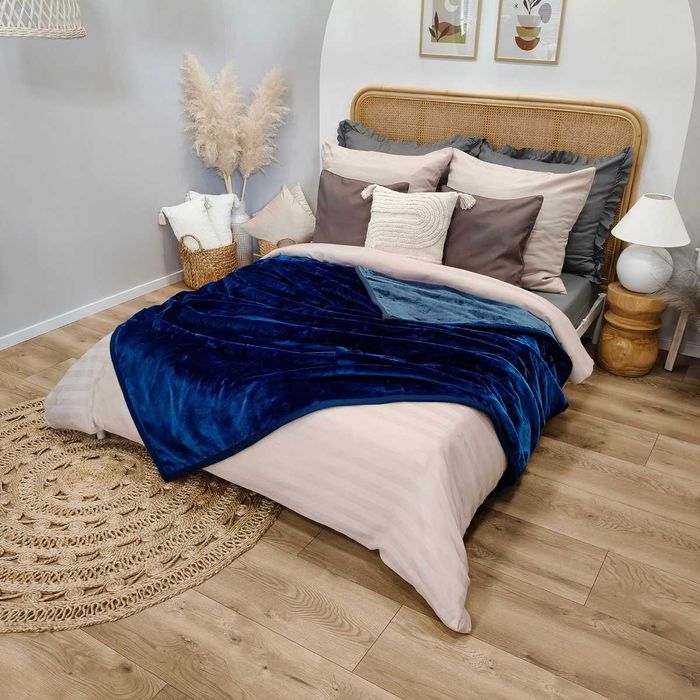 Koc Akrylowy Yasemin 200x220 cm, Gruby, Miękki, Ciepły, Niebieski